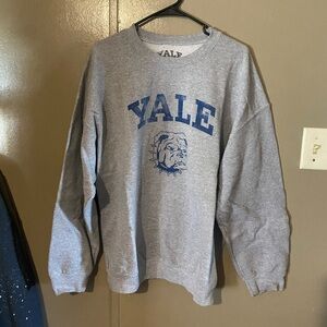 Yale Crewneck Oversized Sweatshirt - Women's L/XL - Grey w Blue Graphic